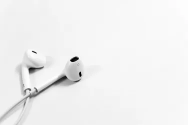Apple Music でノイズが入って曲が正常に再生できない時の対象方法について【iPhone】